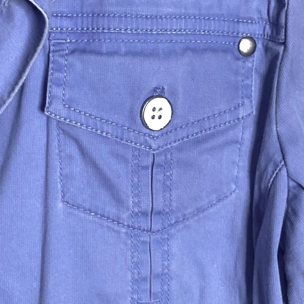 Chico's micro corduroy light blue button up jean jacket style light weight Sz L - Picture 4 of 8